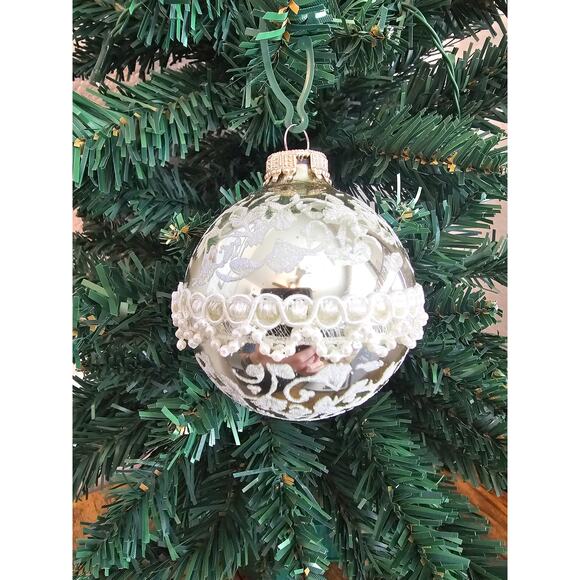 Vintage AmeriChristmas Glass Ball Christmas Ornament Silver Cream Beaded pearls - Picture 2 of 4